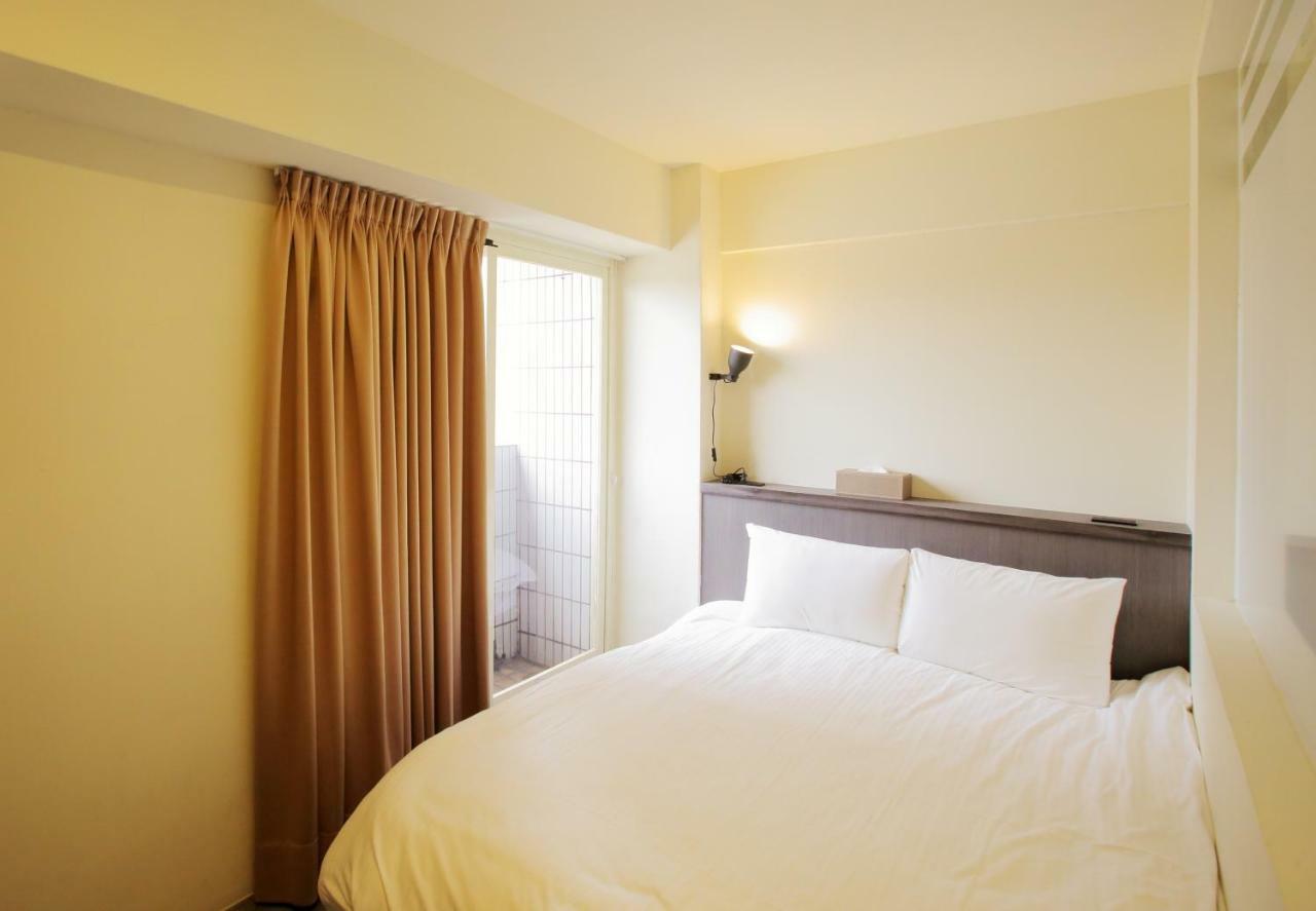 Loosha Hostel Taichung Exterior foto